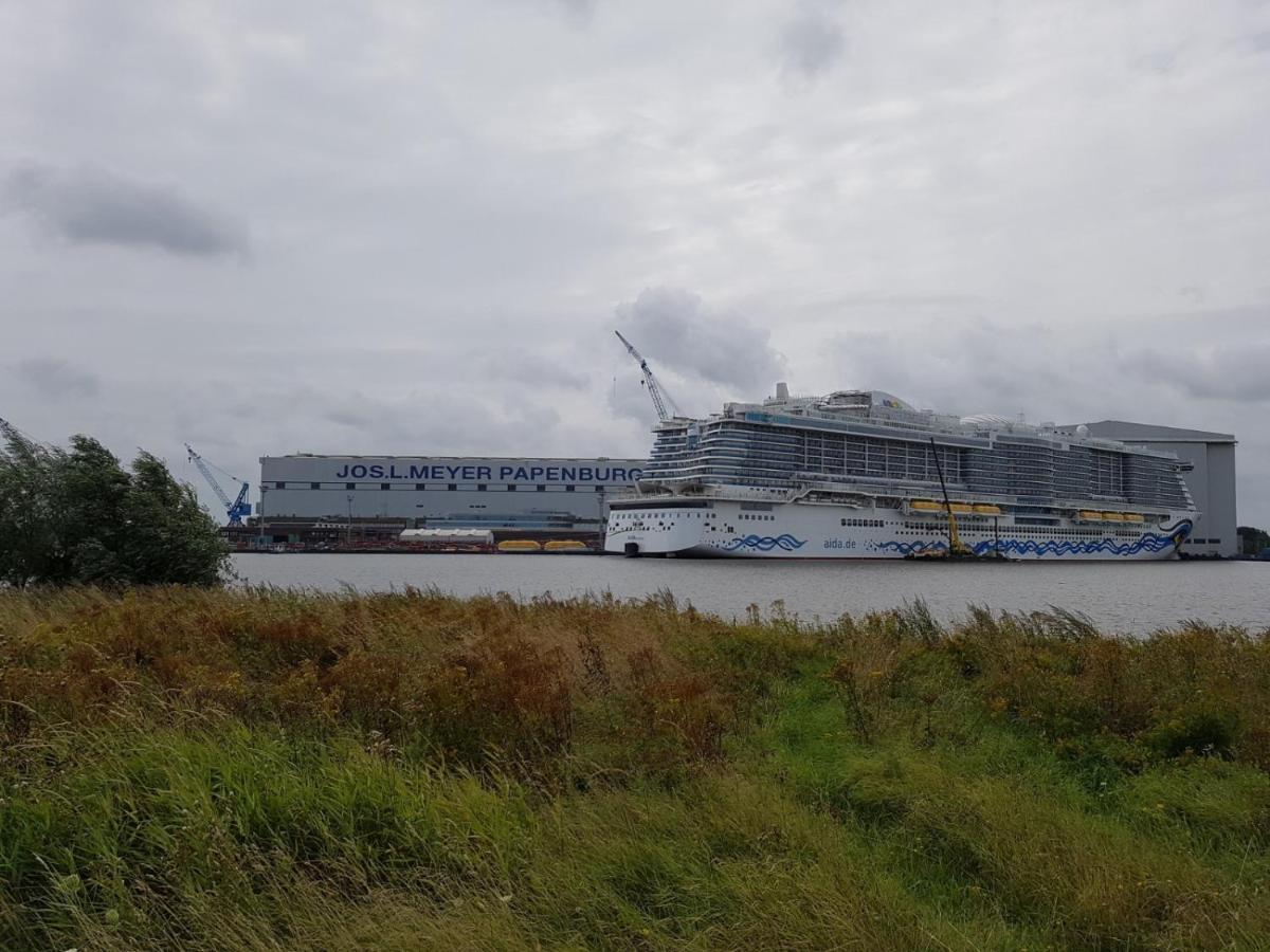 Idyllisches Ferienhaus Naehe Meyer Werft Papenburg Εξωτερικό φωτογραφία